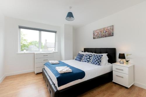 Grange Appartement | Skyvillion - COZY APARTMENTS in Enfield Town With Free Parking & Wifi