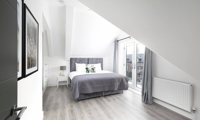 Enfield Appartement | Skyvillion -Vineyard Court- Enfield 1Bed w/Balcony