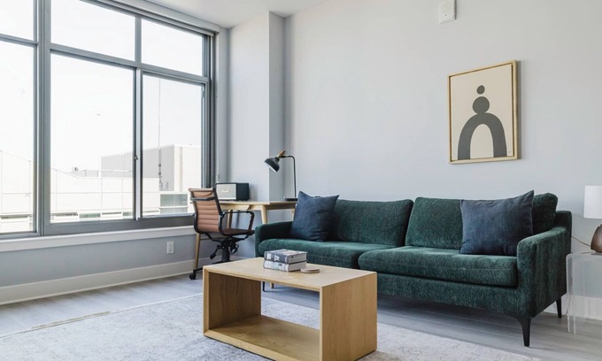 Woodmont Triangle Appartement | Sleek Bethesda 1BR w/ Gym & W/D, near Restaurants, by Blueground