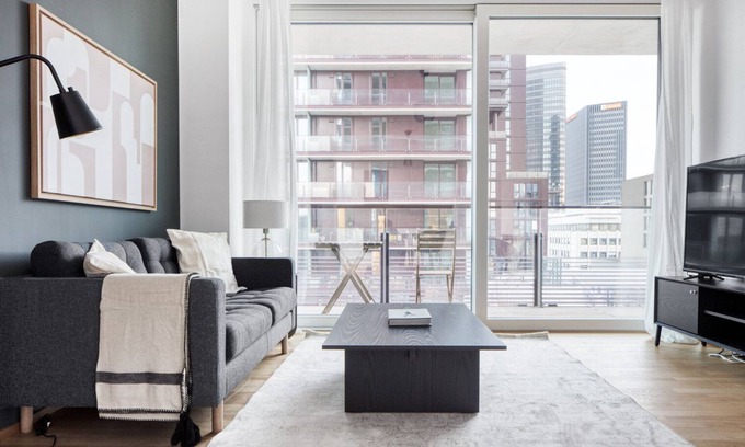 Erdberg Appartement | Sleek Landstraße 1BR w/ Pool & Elevator, near Metro U3, by Blueground