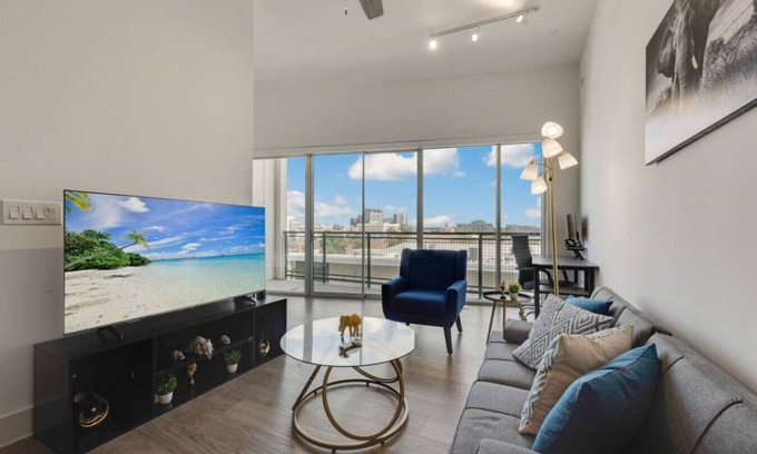 Cedars Appartement | Sleek loft style 2BR I Gym I Parking I Workspace