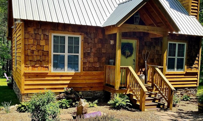 Valley Head Cabine | Récent Cottage isolé, romantique ou amener les enfants! 1. 1 mile de Mentone Center