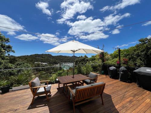 Kerikeri Maison | Sleep with the Kiwis in Doves Bay