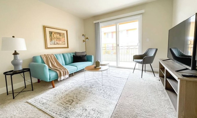Oklahoma City Appartement | Sleepover: Plush 1BD/1BA + Gym & Pool - OKC