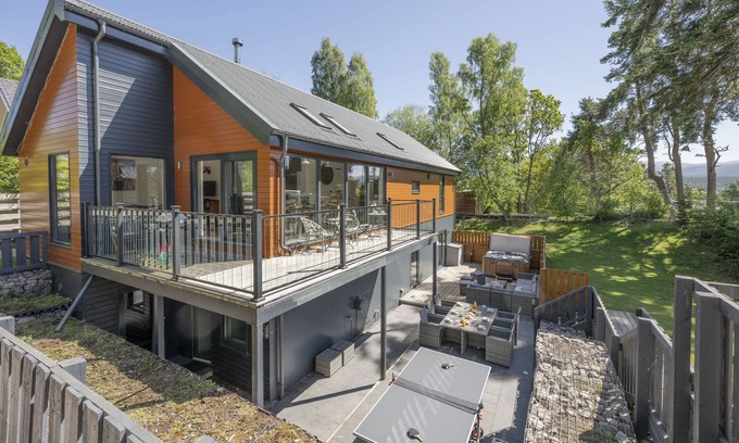 Kincraig Appartement | Sleeps 10 in 1 superking, 1 king and 3 full size bunk beds (6 single beds)