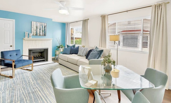 Canyon Rim Maison | Sleeps 11 - Family Friendly - Washer+Dryer - PlayStation Pro - Games - Fast Wifi