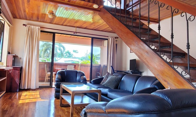 La Fortuna Maison | Sleeps 14 - AC - Hot water - Pool - Volcano Views