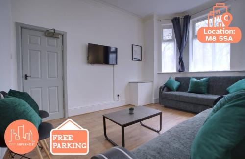Manchester Maison | Sleeps 18 Lovely Mcr Home by City SuperHost