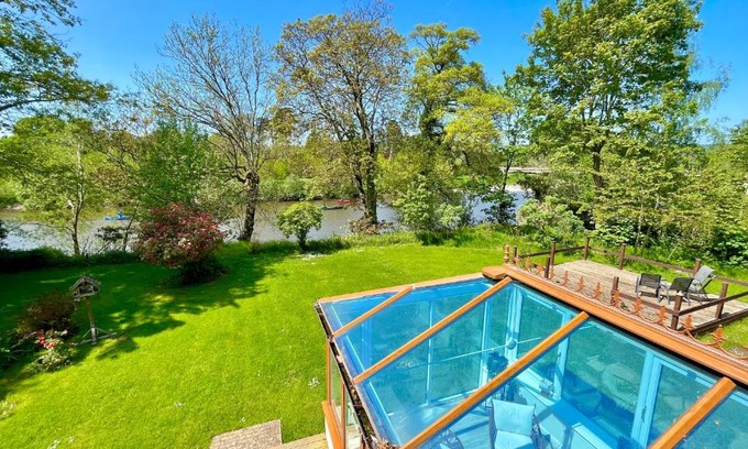 Glasbury Maison | Sleeps 8 River Retreat in Glasbury, Hay & Brecon