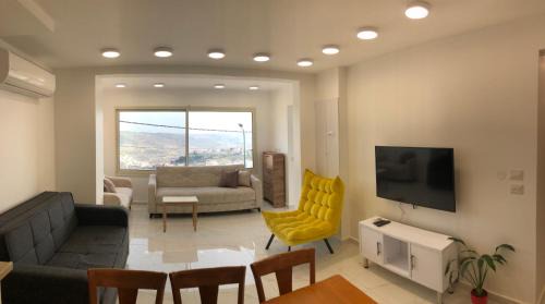 Majdal al-Shams Maison | SleepWell Suite