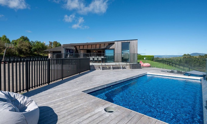 Tikitere Maison | Slice of Heaven - Rotorua Holiday Home