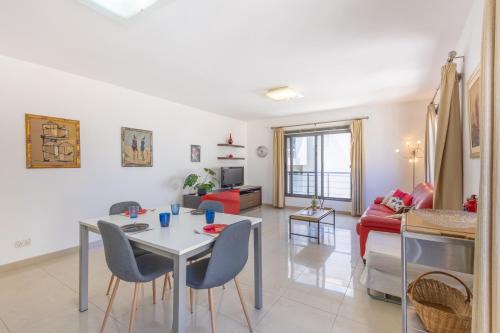 Sliema Appartement | Sliema - Private Terrace, mins walk to Balluta Bay Beach by QuickTrips