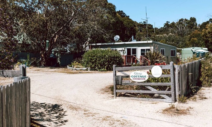 Binalong Bay Appartement | sloop cottage | beachfront | vibes