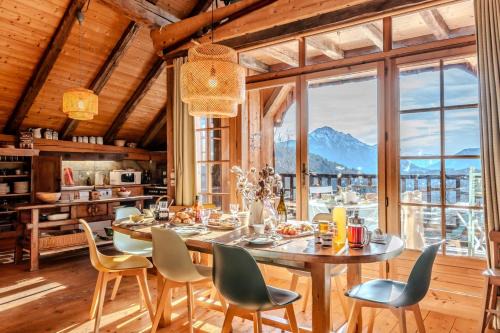 Serraval Chalet De Ski | Slow Chalet de l'Ourse - Charming old chalet stunning view sauna pets ok