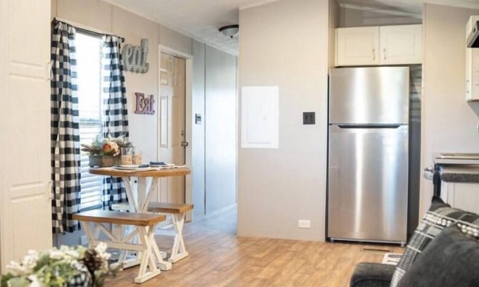 Miller Grove Cabine | Small cottage style cabin