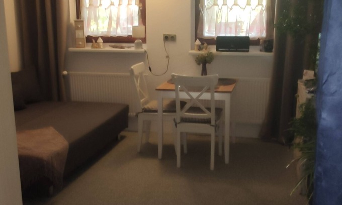 Fahlhorst Appartement | Small, cozy, newly renovated apartment in Nuthetal, between Potsdam and Berlin!