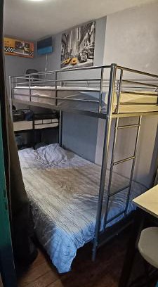 Le Kremlin-Bicetre Maison | Small dormitory 12m2 of 5 beds in sharing flat 30m2