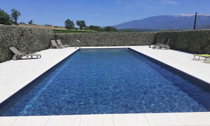 Blauvac Cottage | BEAU GITE AVEC GRANDE PISCINE 14M*5M ET VUE IMPRENABLE SUR LE MONT VENTOUX