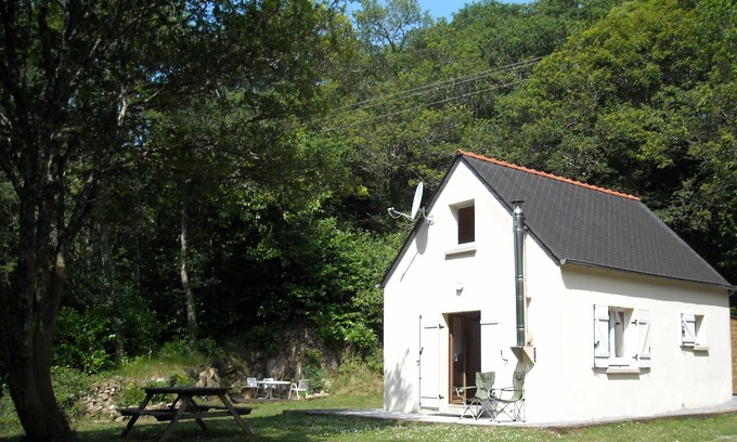 Plogonnec Cottage | Petit gîte en pleine nature proche de Quimper et Locronan