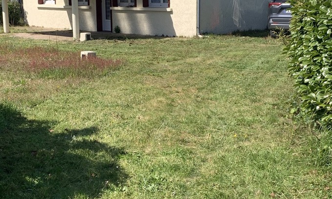 Lit-et-Mixe Maison | Petite maison au centre du village avec un grand jardin, à 7km des plages.