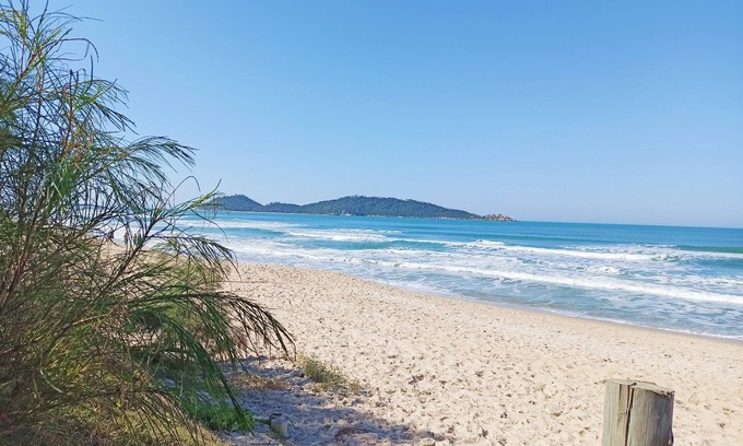 Campeche Sul Cabine | Small house on the sand, 70 meters from Campeche beach.