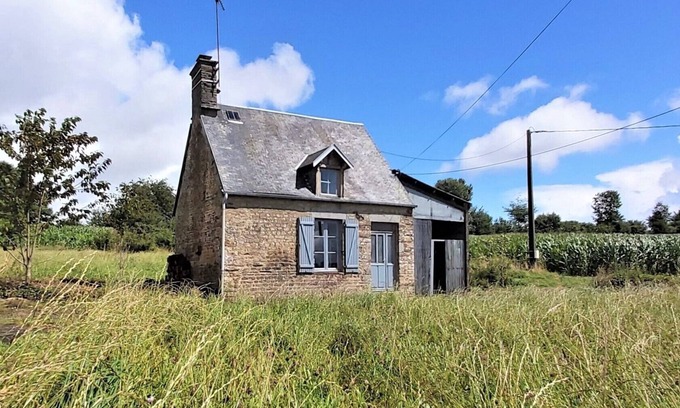 Yvrandes Cottage | Small, quiet country house, 100% nature, no neighbors or noise