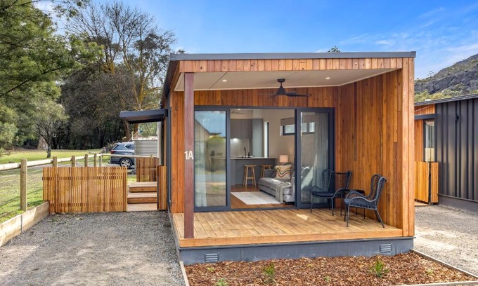 Halls Gap Maison | Small Scale Stays - Couples Retreats