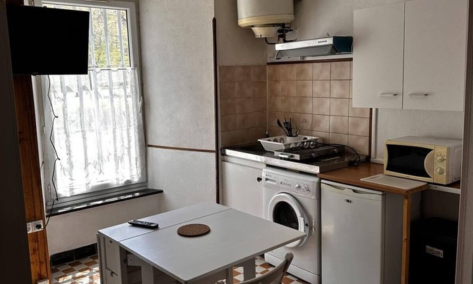 Vicdessos Appartement | Small Studio on the ground floor - Center of Vicdessos