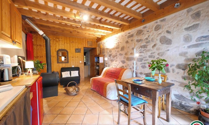 Gap Appartement | Small traditional mountain cottage, sleeps 2/3, sauna, Gap, Hautes-Alpes