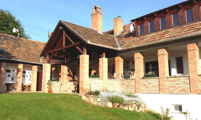 Dunaszentmiklos Appartement | Petit village, petite maison d'hôtes, vin et détente dans la Région Viticole Neszmély 7682