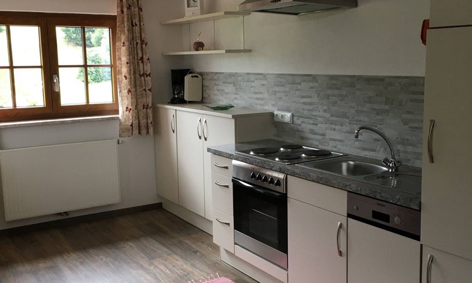 Eisenberg Copropriété | Small working dairy farm with vacation apartment in the Ostallgäu.