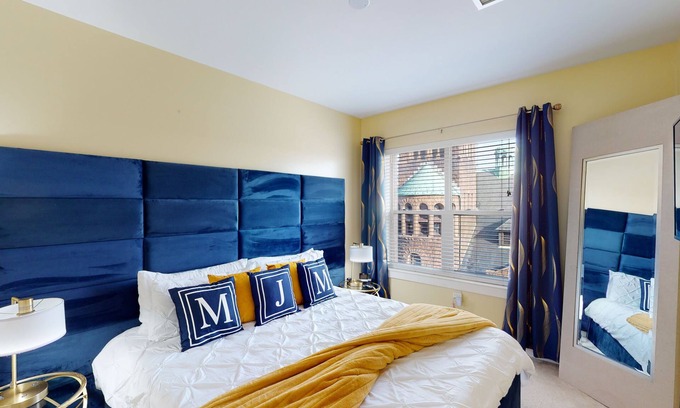 Malden Appartement | ♥Smart TV♥Pool♥Full Kitchen♥20min→Airport♥King