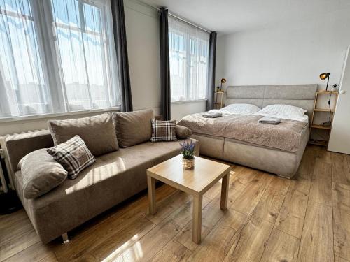 Repy Appartement | Smarty Choice Living with FREE PARKING - Vondroušova
