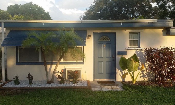 Bayshore Gardens Appartement | Mignon Studio Accessible à tout dans Bradenton / Sarasota