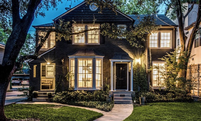 Park Cities Maison | SMU Highland Park Katy Trail Knox St. Turtle Creek