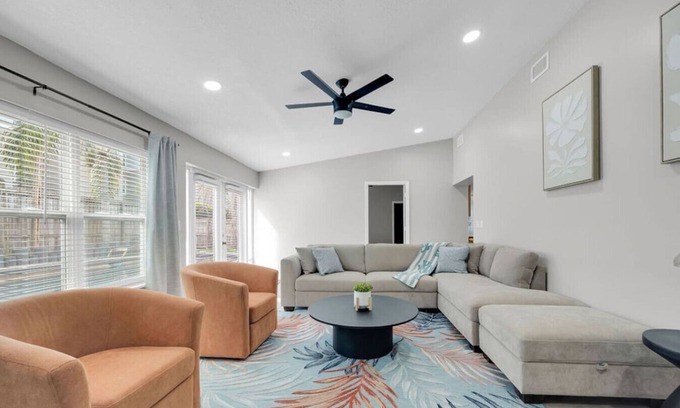 Isle of Palms Maison | SMV Palm Escape Retreat nr Mayo