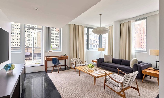 Tribeca Hôtel | Smyth Suite at Smyth Tribeca, Close to Brooklyn Bridge, Rockefeller Center!