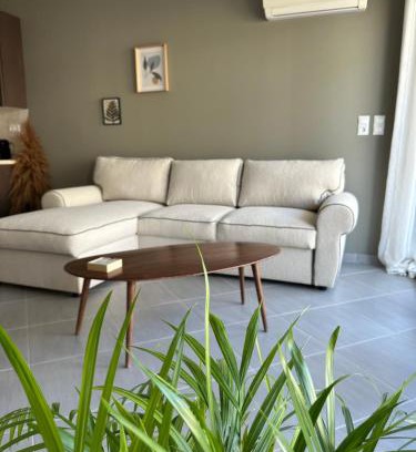 Alexandroupoli Appartement | SnappyB Living Spaces