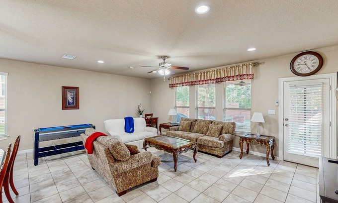 Scenic Oaks Maison | Snowbird-friendly home with private hot tub, foosball, air hockey, grill, patio