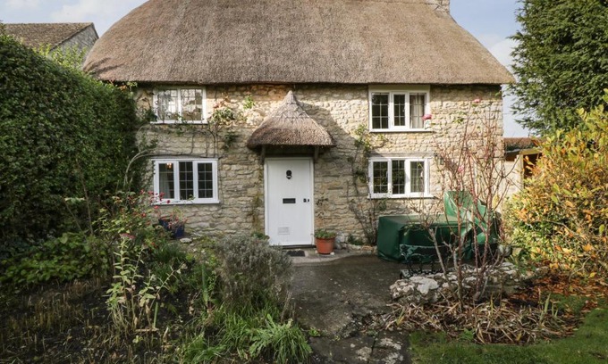 Sherborne Maison | Snowdrop Cottage