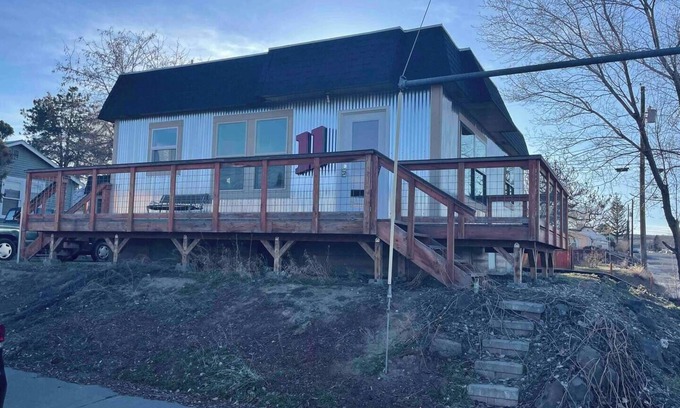 Soap Lake Maison | Soap Box 4BR house in Soap Lake WA