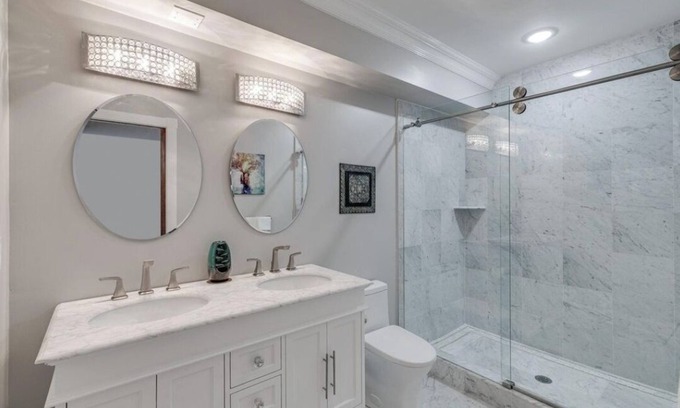 Society Hill Maison | Society Hill - 2 Bedroom, 2 Bathroom and Kitchen