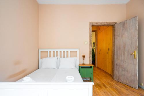 Sofia Appartement | Sofia City Center 1BD Flat with Workspace by Flat Mаnager