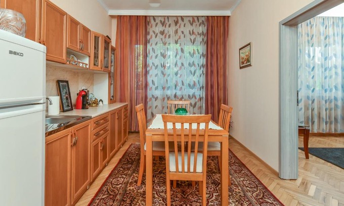 Sofia City Center Appartement | Sofia Retro - Top Center 1BDR Apartment by Flat Mаnager