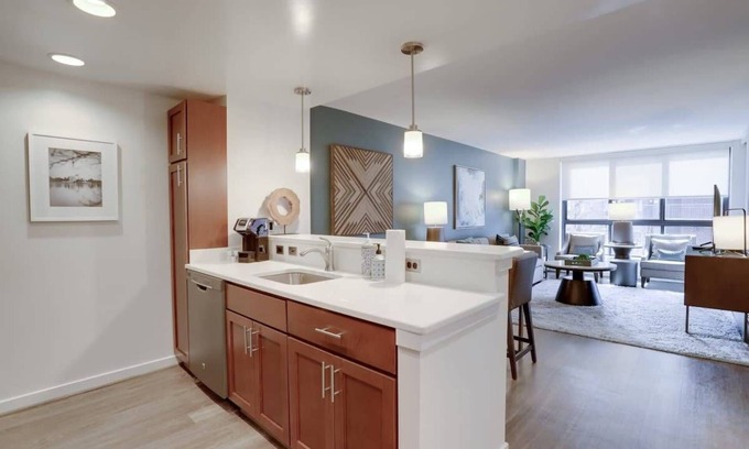 Ballston Appartement | Sojourn | VA Square | 1 BR