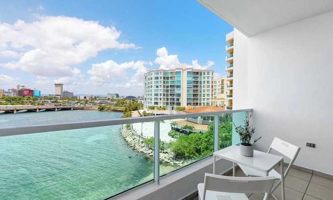 Puerta de Tierra Appartement | Sol Studio | Stunning views in Condado