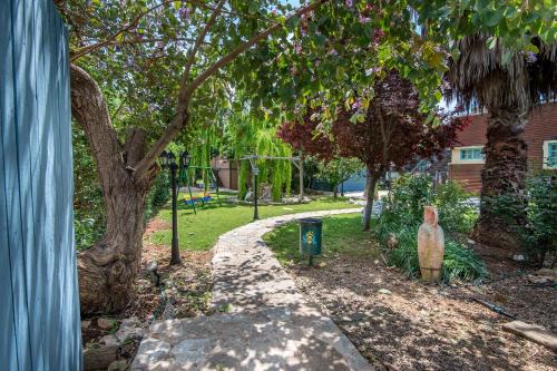 Shomera Maison | SOL Suite In The Village