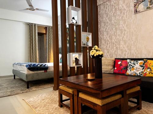 Solan Appartement | Solan Woods - Cozy Studio Apartment in Chester Hills, Solan