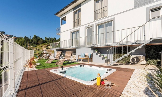 Beijos Maison | Solar dos Pisões A and C by Host Wise