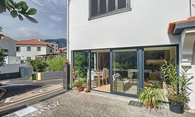 Machico Maison | Solarium Villa by Atlantic Holiday